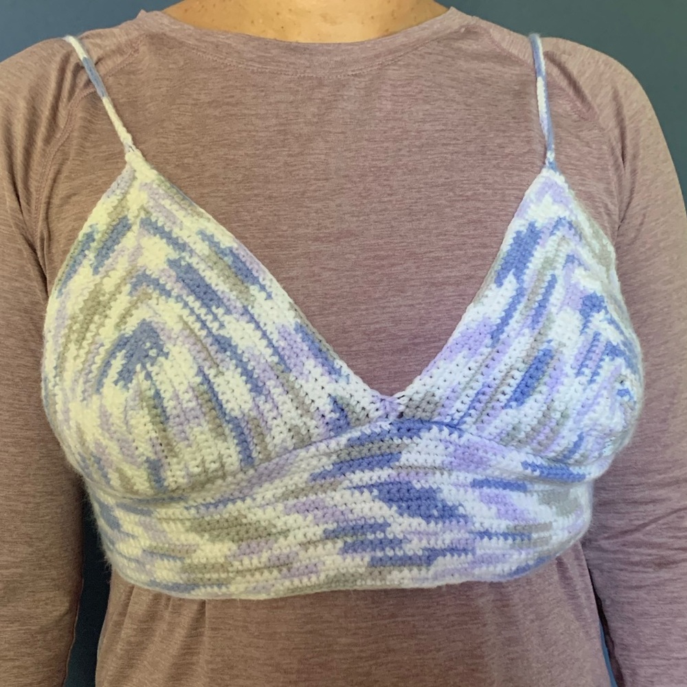 Blue ombré crochet crop top